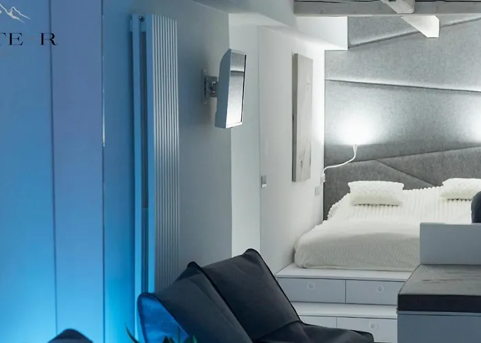 White R Апартаменты Карпач